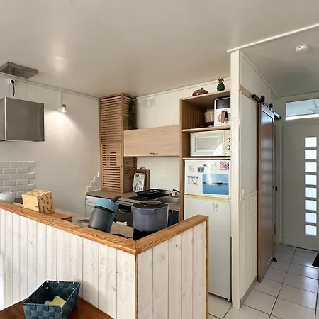 Charming T3 With Balcony In *